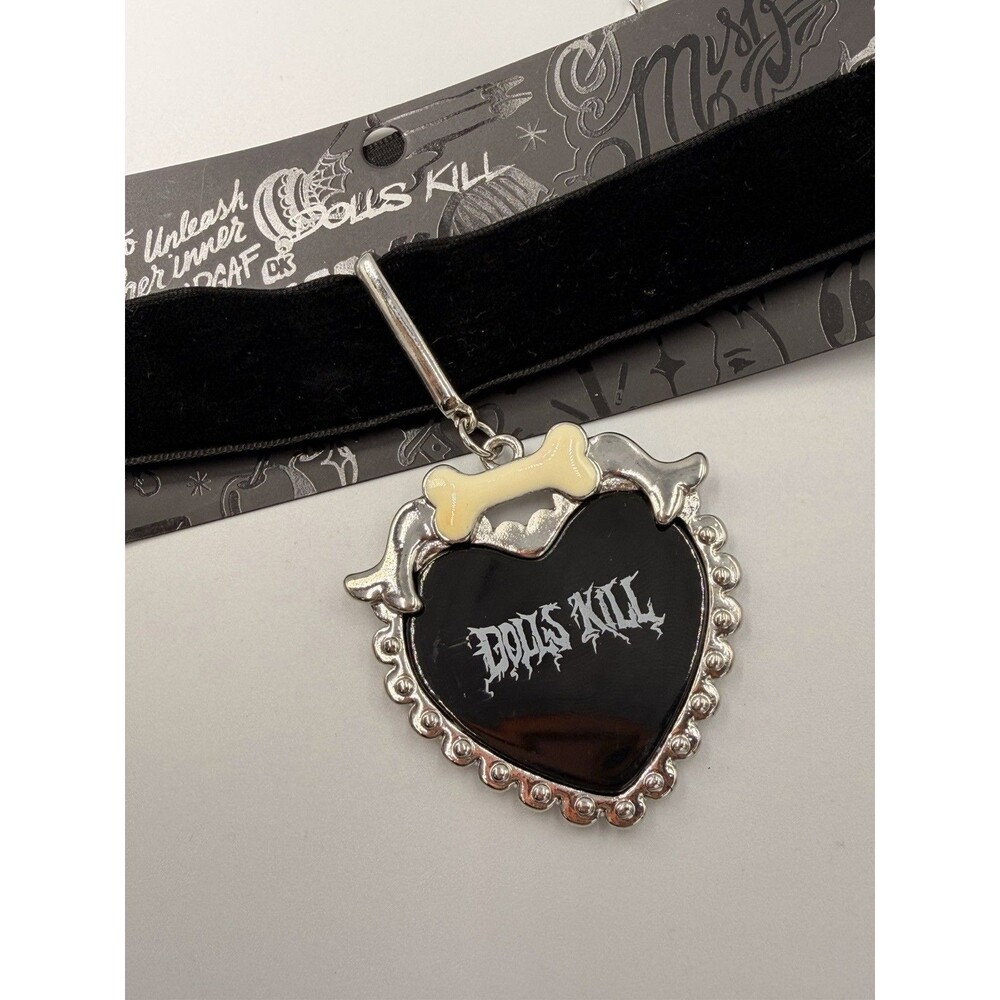 Dolls Kill Gothic Heart Choker Necklace Black Velvet Bone Charm Goth Y2K - Picture 2 of 8